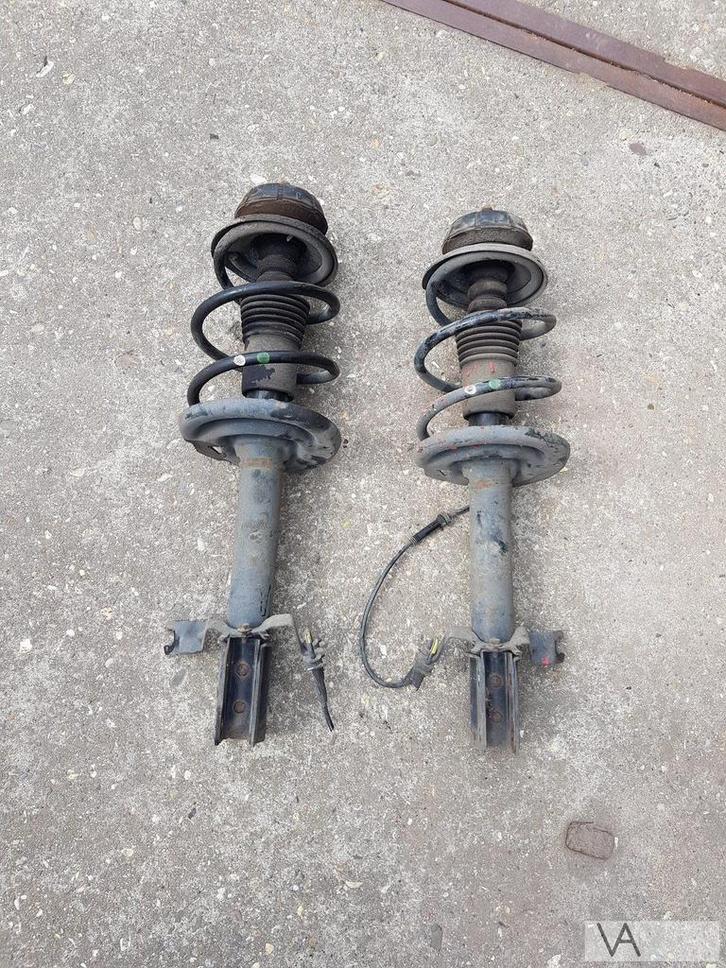 Dacia Sandero en Logan MCV 2012 - 2019 veerpoot links rechts, Auto-onderdelen, Ophanging en Onderstel, Dacia, Gebruikt, Ophalen of Verzenden