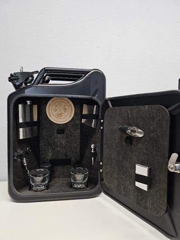 Jerrycan Bar - bar cabinet in zeer goede staat, Enlèvement, Comme neuf