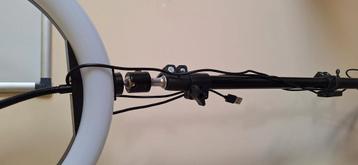 Led ring lamp beschikbaar voor biedingen