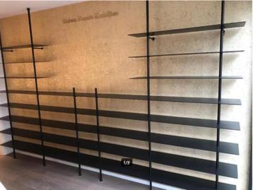 boeken stalen design rek beschikbaar voor biedingen