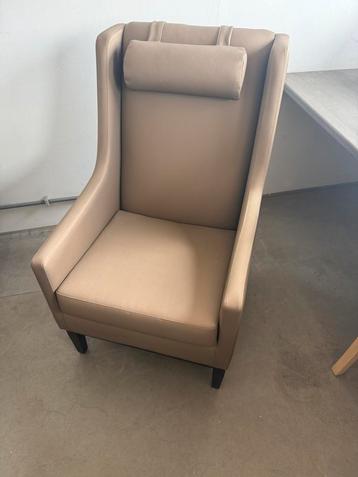 Zetel , fauteuil nieuw toonzaalmodel beschikbaar voor biedingen