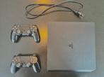 PlayStation 4 slim + deux manettes, Consoles de jeu & Jeux vidéo, Consoles de jeu | Sony PlayStation 4, 500 GB, Comme neuf, Enlèvement