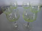 6 groene gegraveerde oude wittewijnglazen, Antiek en Kunst, Ophalen of Verzenden