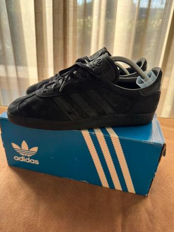 Mooie originele casual Adidas Gazelle sneakers 43 2/3 zwart beschikbaar voor biedingen