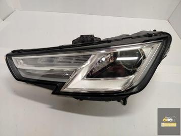 Audi A4 B9 8W Xenon-lamp links beschikbaar voor biedingen