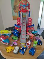 Paw Patrol speelgoed. Toren, voertuigen en poppetjes, Ophalen, Gebruikt