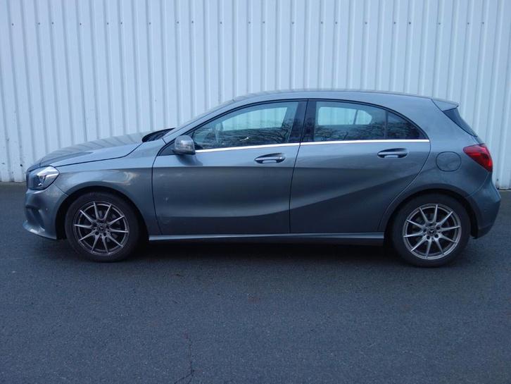 Mercedes A180 Automaat 2017 100.000 km euro 6, Auto's, Mercedes-Benz, Bedrijf, A-Klasse, 360° camera, ABS, Adaptieve lichten, Adaptive Cruise Control