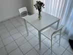 tafel met 2 stoelen + kleine tv-kast, Enlèvement, Comme neuf