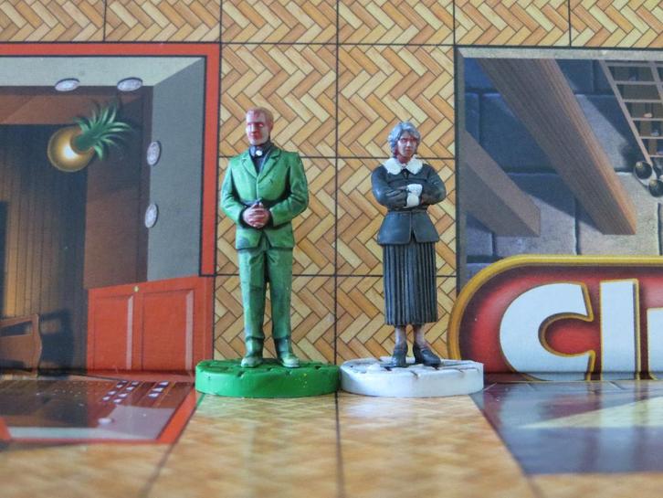 Cluedo (versie met geschilderde figuren), Hobby en Vrije tijd, Gezelschapsspellen | Bordspellen, Gebruikt, Een of twee spelers