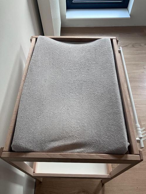Sniglar verzorgingstafel Ikea beuken in onberispelijke staat, Kinderen en Baby's, Kinderkamer | Commodes en Kasten, Zo goed als nieuw