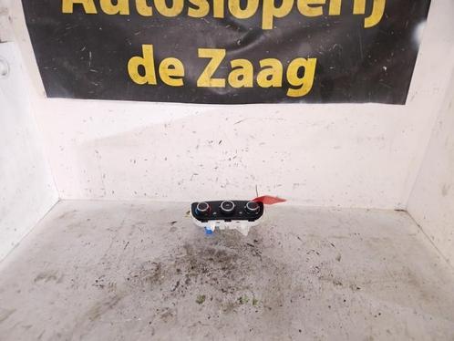 Kachel Bedieningspaneel van een Renault Clio, Auto-onderdelen, Dashboard en Schakelaars, Renault, Gebruikt, 3 maanden garantie