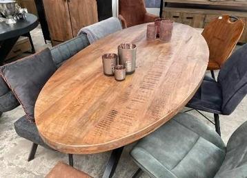 Mango eettafel beschikbaar voor biedingen