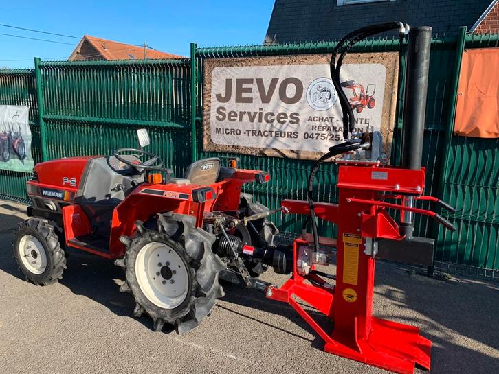 4x4 microtractor met Houtklovers 22T, Zakelijke goederen, Landbouw | Tractoren, Ophalen