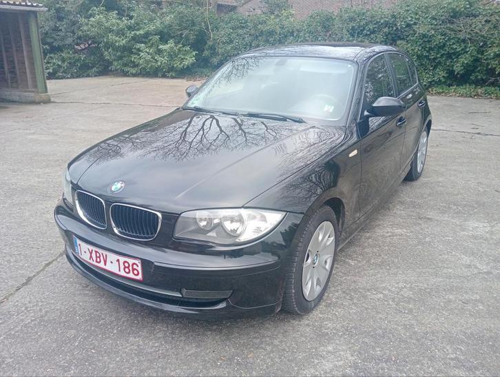 Bmw 1 serie, Auto's, BMW, Particulier, 1 Reeks, Zetelverwarming, Benzine, 5 deurs, Handgeschakeld, Zwart, Zwart, Stof, Achterwielaandrijving