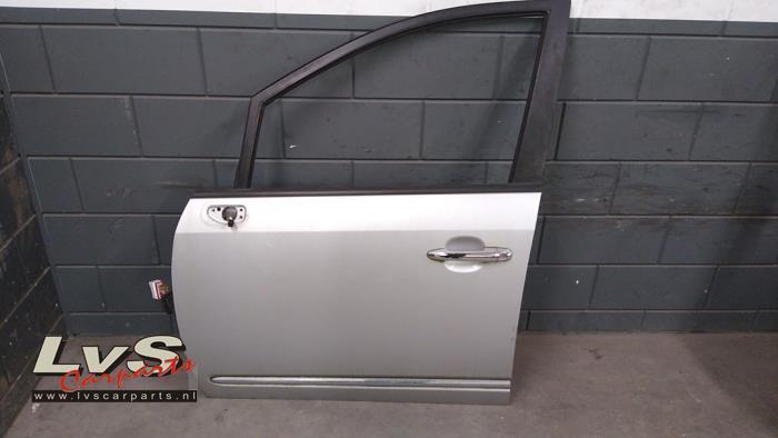 Portière 4portes avant gauche d'un Kia Carens, Autos : Pièces & Accessoires, Carrosserie & Tôlerie, Porte, Kia, Utilisé, 3 mois de garantie