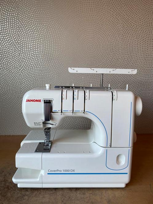 MACHINE COVERLOCK JANOME COVERPRO 1000DX EN BON ÉTAT, Hobby & Loisirs créatifs, Machines à coudre & Accessoires, Comme neuf, Surjeteuse