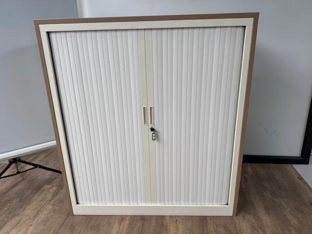 Witte roldeurkast met halifax ombouw, Huis en Inrichting, Woonaccessoires | Wandplanken en Boekenplanken, Ophalen of Verzenden