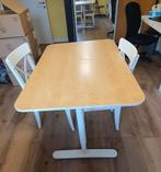 Bureau / Tafel van Ikea met 2 stoelen, Huis en Inrichting, Ophalen, Zo goed als nieuw, Bureau