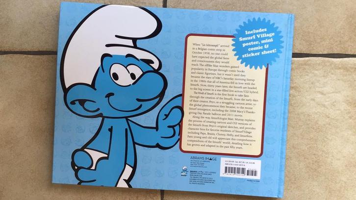 Smurfs - the world of Smurfs/  Engelstalig boek, Verzamelen, Smurfen, Zo goed als nieuw, Stripboek, Overige Smurfen, Ophalen of Verzenden