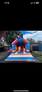 Multi play springkasteel, Hobby en Vrije tijd, Feestartikelen | Verhuur, Ophalen, Gebruikt