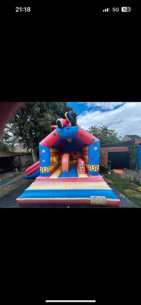 Multi play springkasteel, Hobby en Vrije tijd, Feestartikelen | Verhuur, Gebruikt, Ophalen