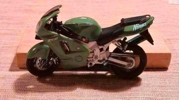 SPEELGOED/MINIATUURmoto 12cm, Kawasaki Ninja zx-12 beschikbaar voor biedingen