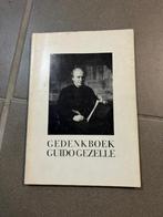 Gedenkboek Guido Gezelle, Ophalen of Verzenden, Gelezen