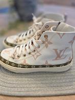 Sneakers louis vuitton, Vêtements | Femmes, Enlèvement, Comme neuf, Autres types