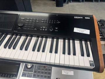 Korg kronos v2 73 met Garantie beschikbaar voor biedingen