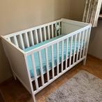 Baby bed / ledikant, Kinderen en Baby's, Kinderkamer | Bedden, Ophalen, Zo goed als nieuw, Matras