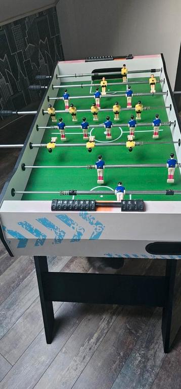 Table de babyfoot beschikbaar voor biedingen