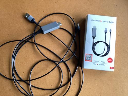 IPad - HDMI kabel, Audio, Tv en Foto, Audiokabels en Televisiekabels, Zo goed als nieuw, HDMI-kabel, 2 tot 5 meter, Ophalen of Verzenden