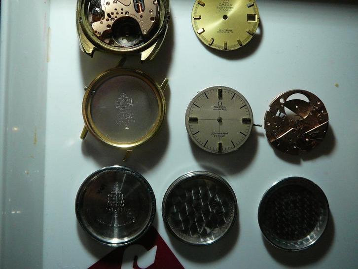 plusieurs pièces montres +OMEGA+TISSOT AUTRES AUSSI, Handtassen en Accessoires, Horloges | Heren, Gebruikt, Omega, Staal, Overige materialen