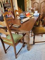 houten tafel en 2deurenkast, Huis en Inrichting, Tafels | Eettafels, Ophalen