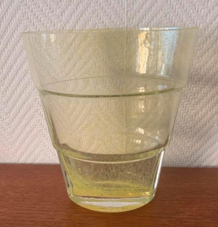 Geel transparante vaas van Ann Wälström voor Kosta Boda, Antiquités & Art, Antiquités | Vases, Enlèvement ou Envoi