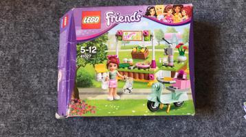 Lego Friends Mia’s limonade kraampje (41027)