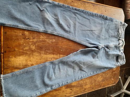 Jeans femme taille 40, Kleding | Dames, Spijkerbroeken en Jeans, Gedragen, W30 - W32 (confectie 38/40), Blauw, Ophalen