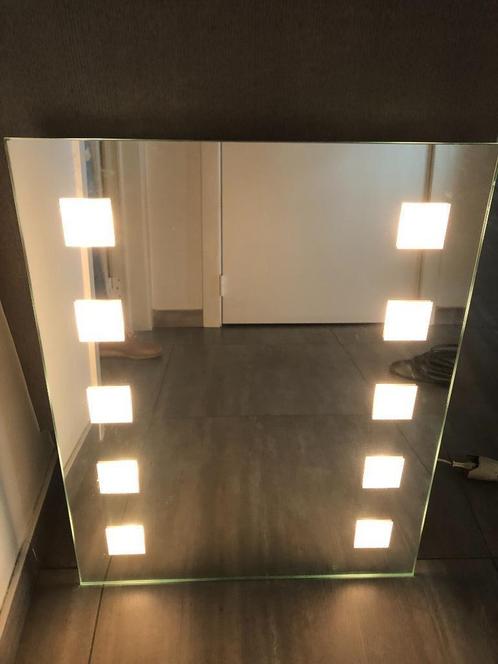 Miroir avec éclairage des deux côtés, Maison & Meubles, Accessoires pour la Maison | Miroirs, Enlèvement