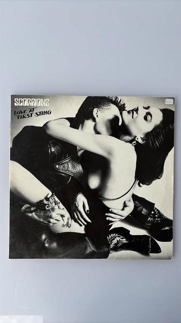 Disque vinyle Scorpions (Love at First Sting) beschikbaar voor biedingen