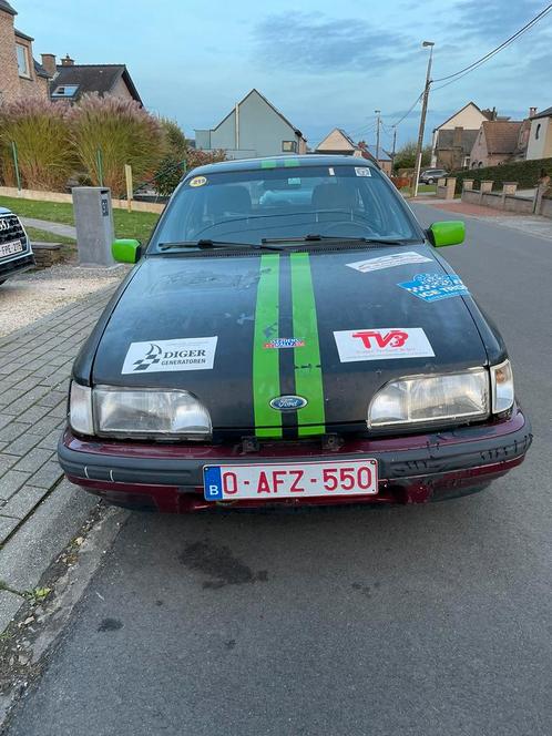 Ford Sierra 1,6 1989, Auto's, Ford, Particulier, Sierra, ABS, Benzine, Euro 1, Berline, 5 deurs, Handgeschakeld, Zwart, Grijs