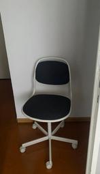 Chaise de bureau blanche et gris foncé – très bon état, Comme neuf, Enlèvement, Blanc, Chaise de bureau