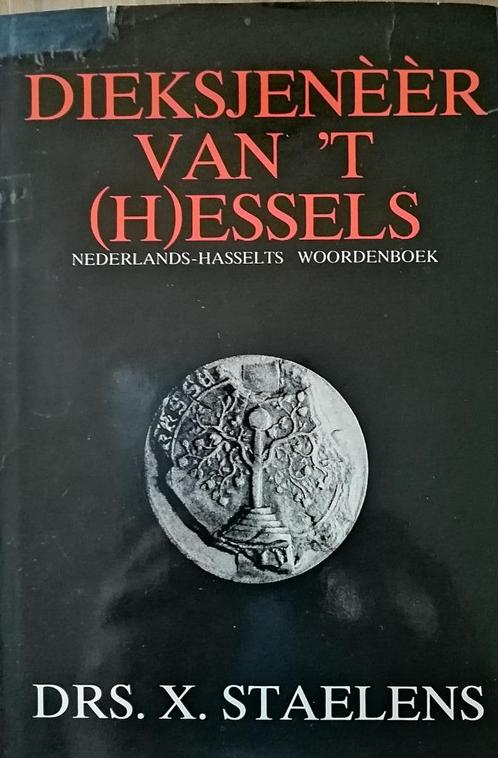 Dieksjenèèr van 'T (H)essels - Xavier Staelens Tweede verbet, Livres, Dictionnaires, Comme neuf, Néerlandais, Enlèvement ou Envoi