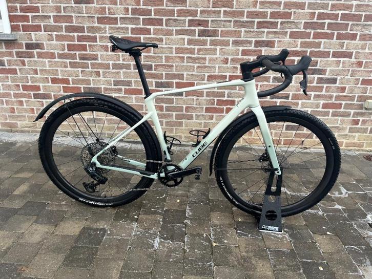 Gravel Cube Nuroad C:62 EX (fin mai 2025) - Taille M/54, Fietsen en Brommers, Fietsen | Racefietsen, Zo goed als nieuw, 10 tot 15 versnellingen