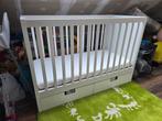 Baby/kinderbed met matras en 2 schuiven voor bedgoed., Ophalen, Gebruikt