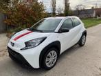 Toyota Aygo X 1.0 benzine MET 10.000km EN airco, Auto's, Toyota, 4 zetels, Stof, Bedrijf, 5 deurs