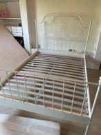 Wit metalen bed 140x200 met lattenbodem, Huis en Inrichting, Slaapkamer | Bedden, Ophalen, Gebruikt, Wit, Verstelbaar