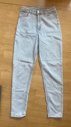 Jeans gris, Vêtements | Femmes, Jeans, H&M, Comme neuf, Gris, W28 - W29 (confection 36)