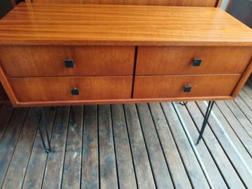 Armoire vintage rétro, commode basse, Enlèvement, Comme neuf