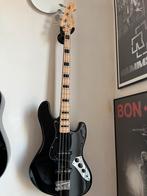 Basgitaar J&D vintage + gitaartas + staander + boek, Muziek en Instrumenten, Snaarinstrumenten | Gitaren | Bas, Ophalen, Zo goed als nieuw