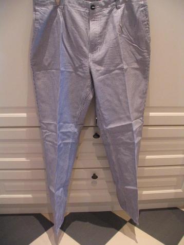 Kokkleding beschikbaar voor biedingen